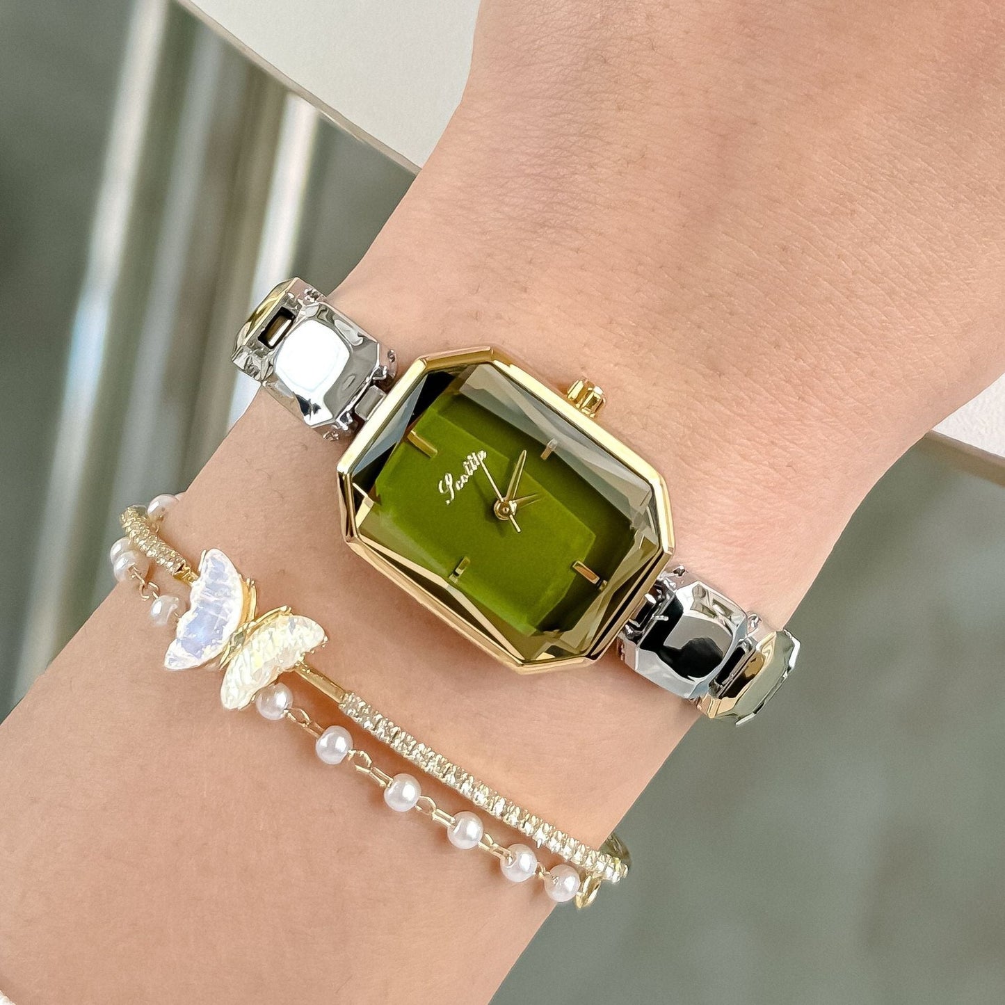 Bracelet Watch Cut Square Women's Small Square Watch Brand: aeac