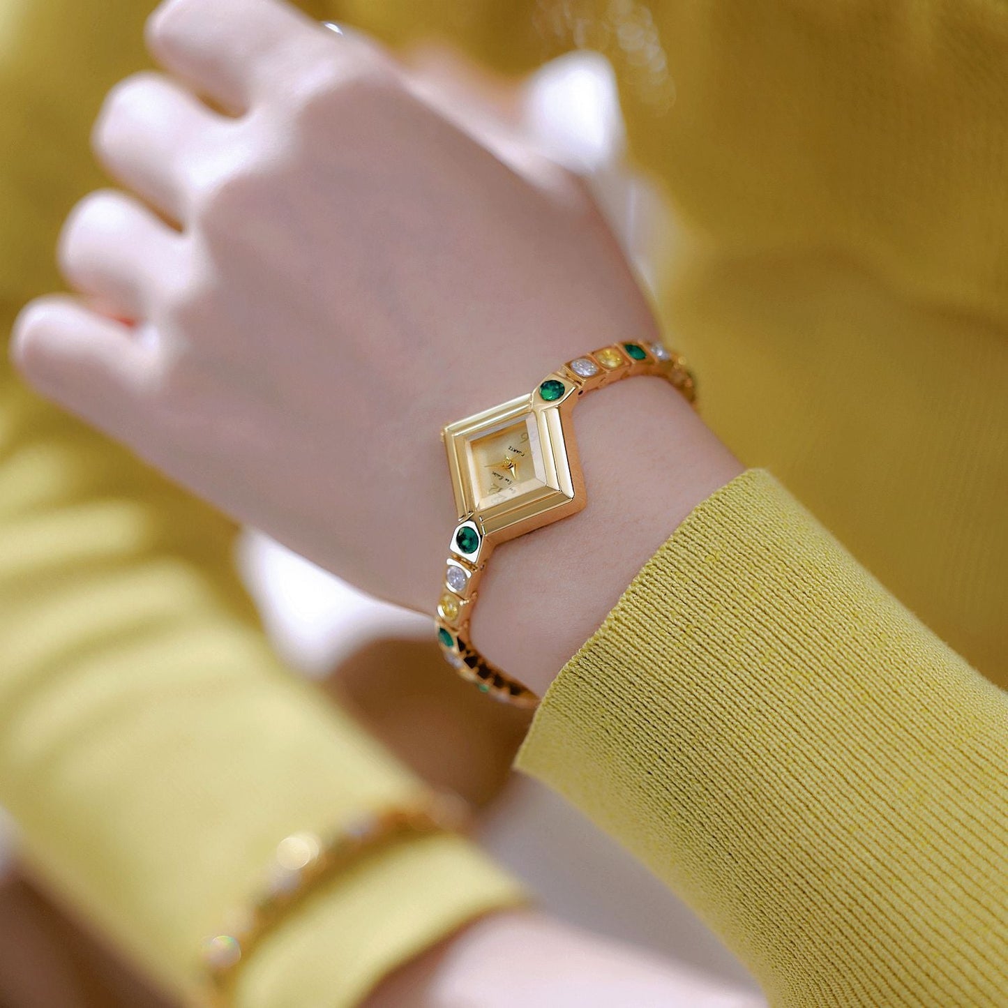 Light Luxury Temperament Gradient Diamond Anique Pocket Watch Spring Green Women's Watch Brand: aeac