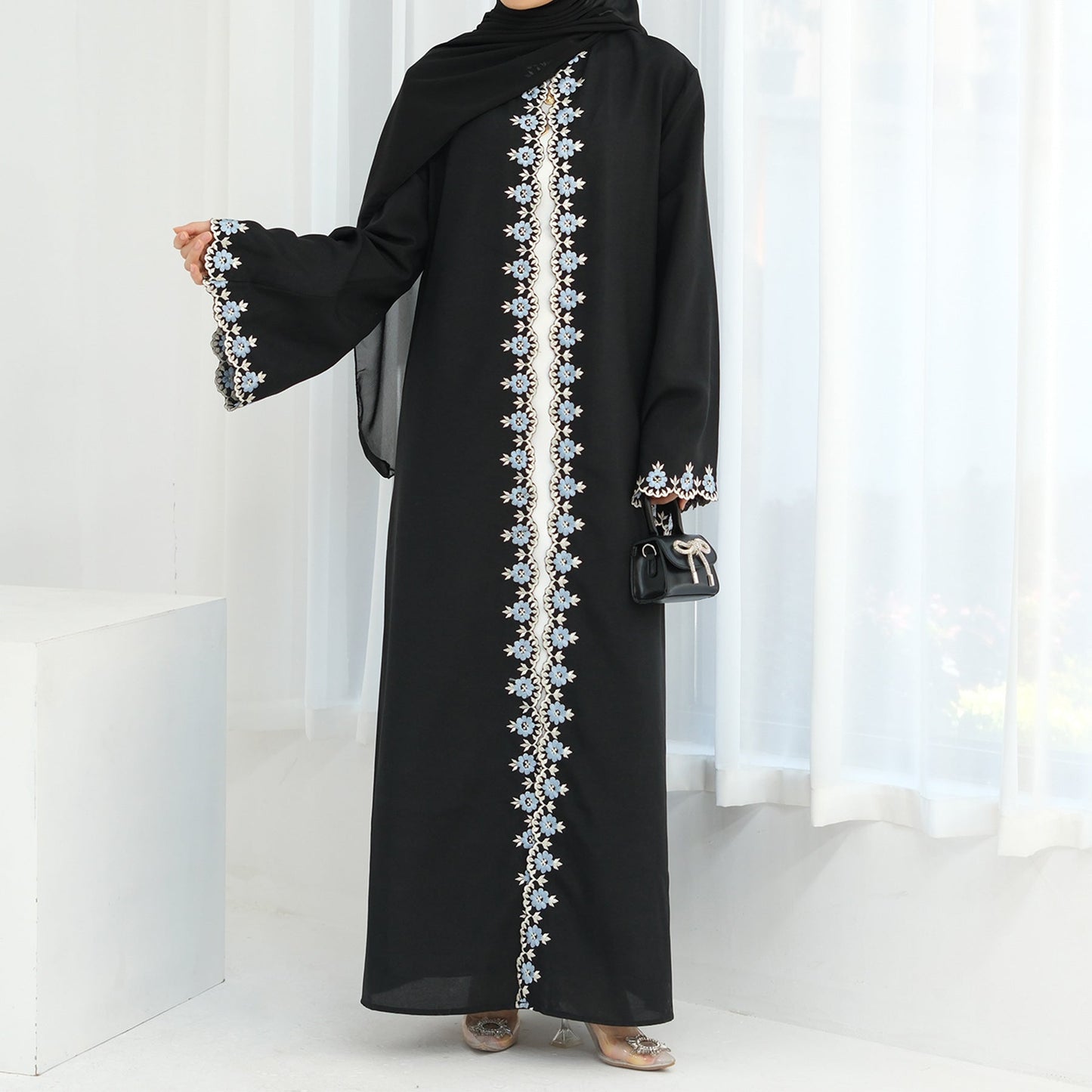 Dubai Flower Embroidered Cardigan Robe LR909 Brand: aeac