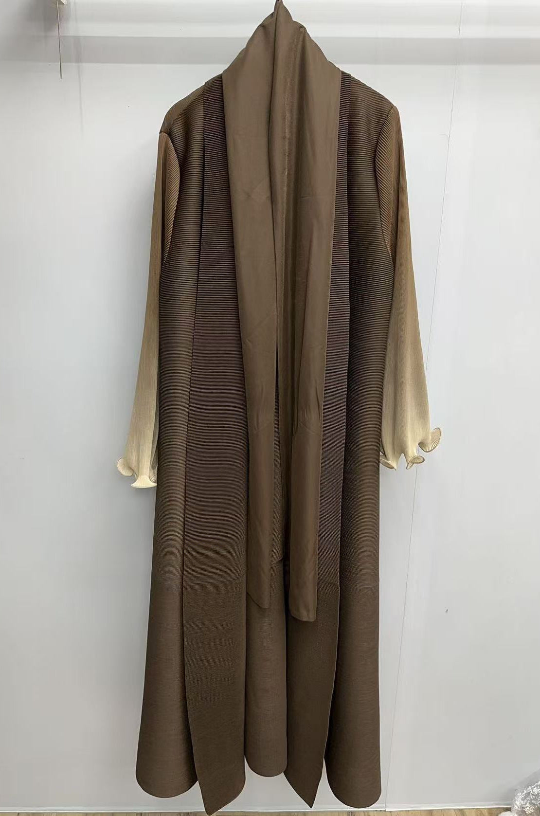 Pleated Long Shawl Women's Fashionable Elegant Gradient Cardigan Brand: aeac