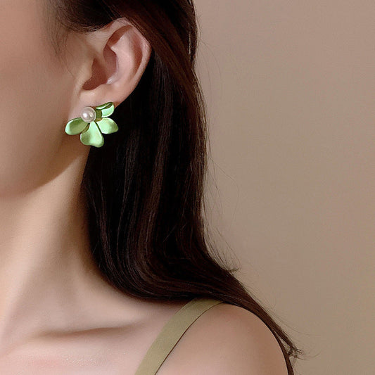 S925 Women's Silver Needle Pearl Petal Earrings Brand: aeac