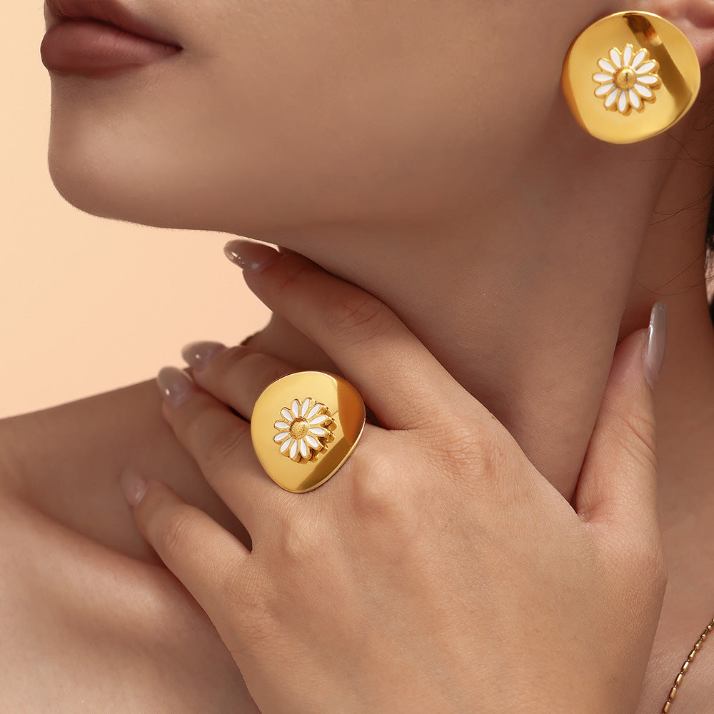 European And American Dripping Oil Little Daisy Rings Ear Studs Brand: aeac