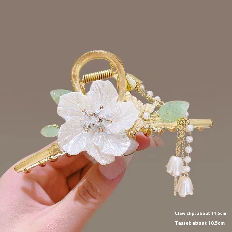 Women's Fashion Large Butterfly Tassel Barrettes Brand: aeac