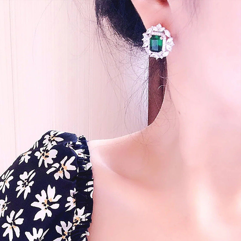 Full Diamond Inlaid Rectangular Rhinestone Flower Ear Studs Brand: aeac
