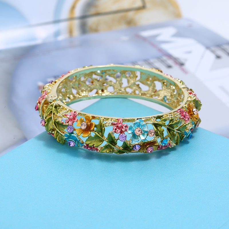 Women's Korean National Style Hollow Painted Bracelet Brand: aeac