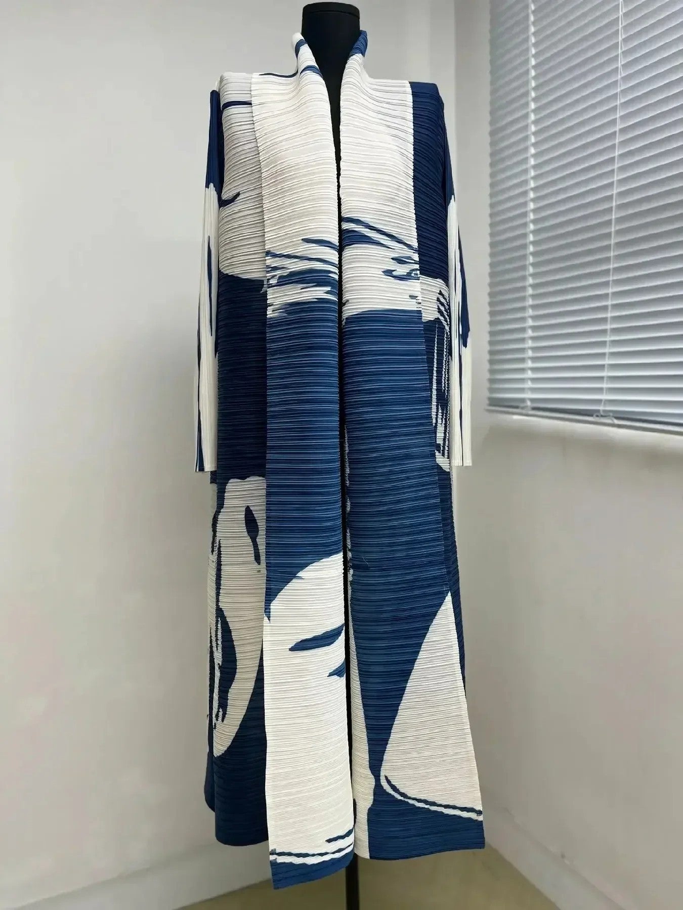 Versatile Trench Coat Cloak Printing Brand: aeac