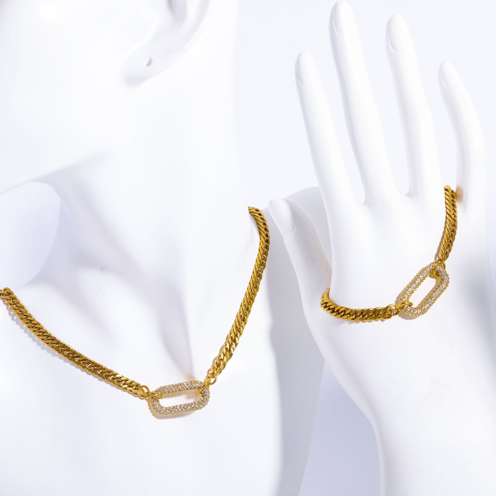 Exquisite Rhinestone Geometric Choker Clavicle Necklace Brand: aeac