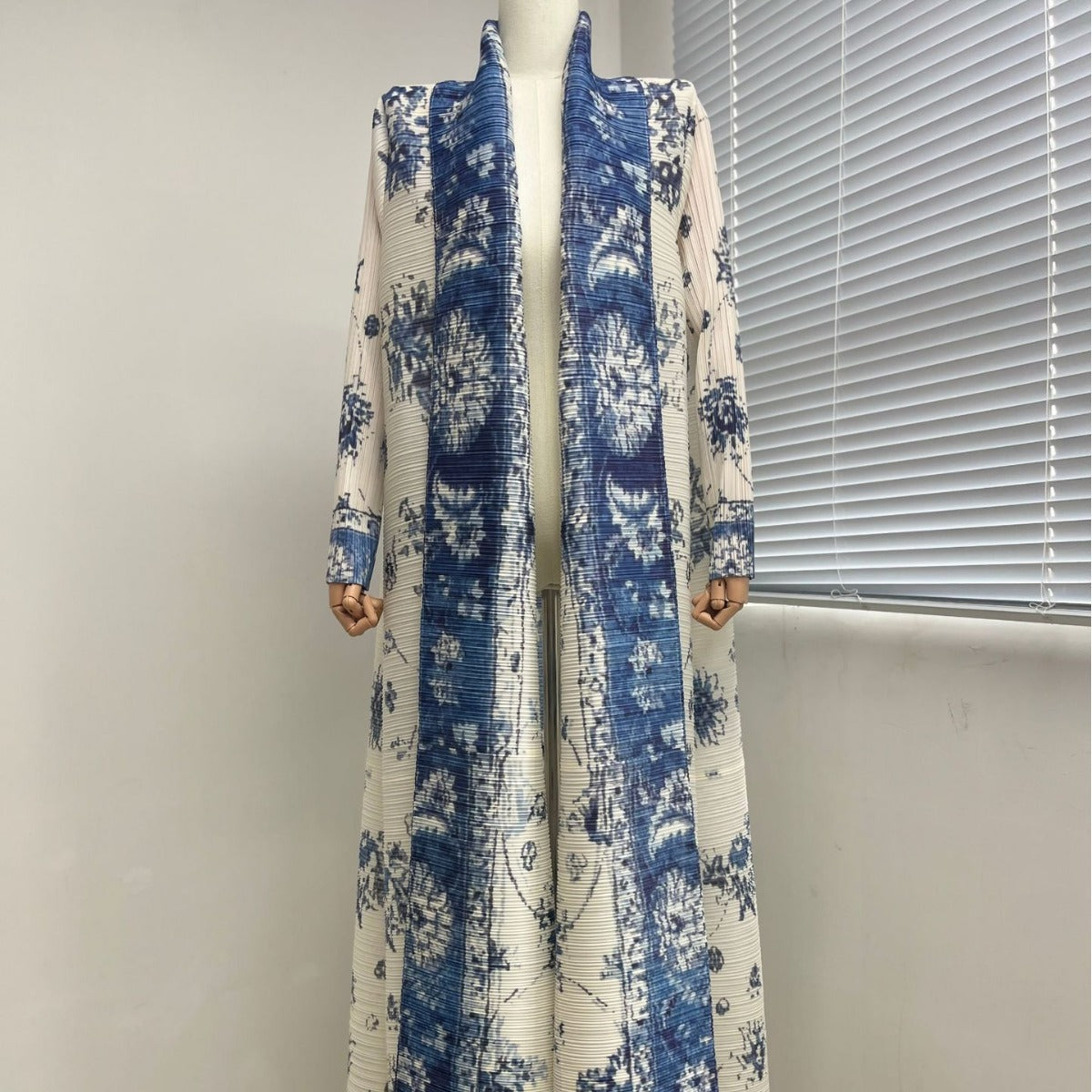 Versatile Trench Coat Cloak Printing Brand: aeac
