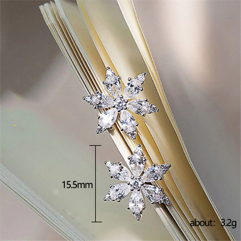 Minimalist Snowflake And Flower Diamond-studded Zircon Stud Earrings Brand: aeac