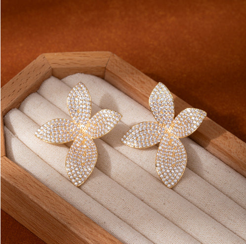 Delicate Luxury Copper-Plated 18K Gold Earrings For Women Brand: aeac